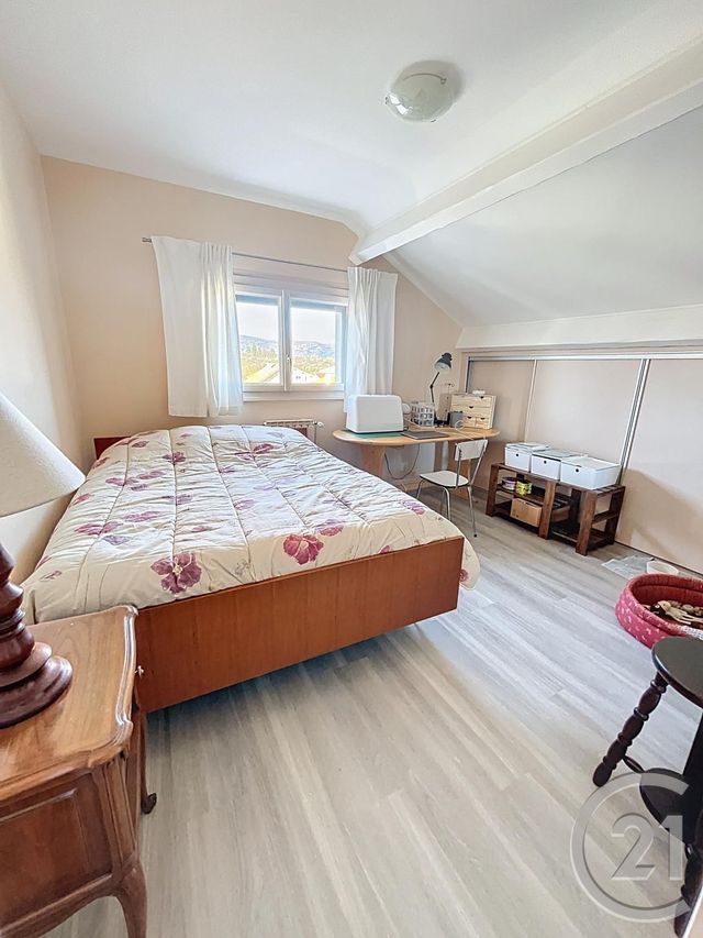 maison à vendre - 7 pièces - 131.0 m2 - RIOM - 63 - AUVERGNE - Century 21 Agence Girard