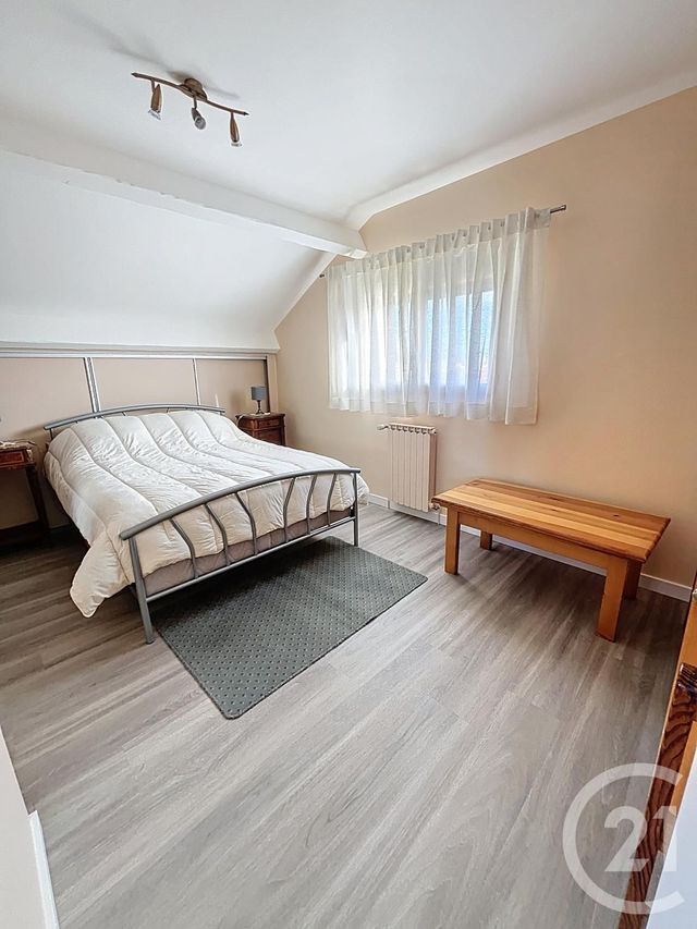 maison à vendre - 7 pièces - 131.0 m2 - RIOM - 63 - AUVERGNE - Century 21 Agence Girard