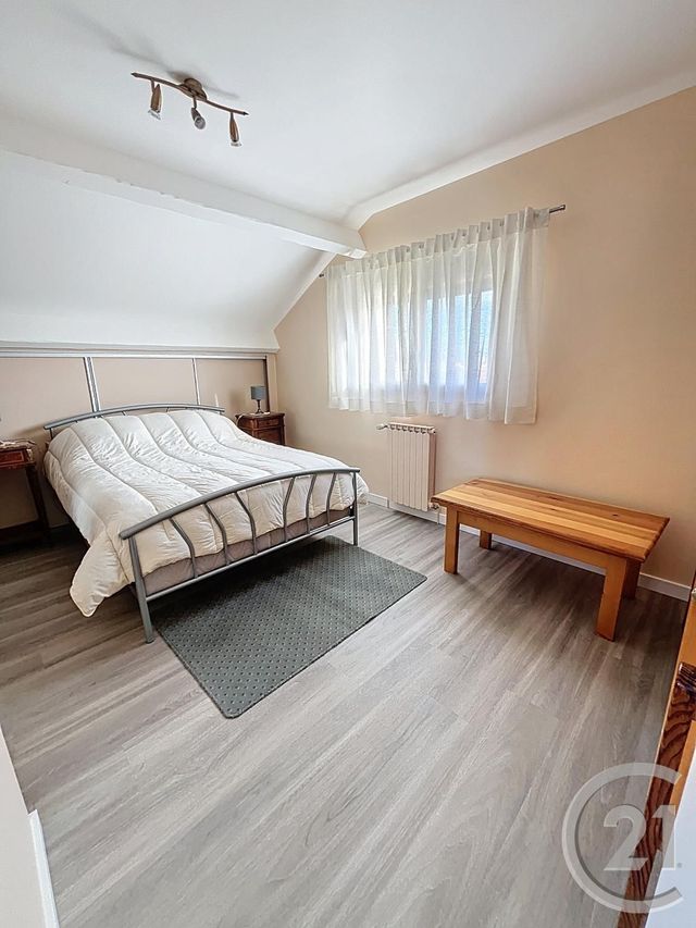 maison à vendre - 7 pièces - 131.0 m2 - RIOM - 63 - AUVERGNE - Century 21 Agence Girard