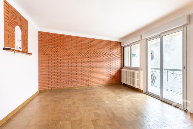 Appartement F4 à vendre - 4 pièces - 105.0 m2 - CHATEL GUYON - 63 - AUVERGNE - Century 21 Agence Girard