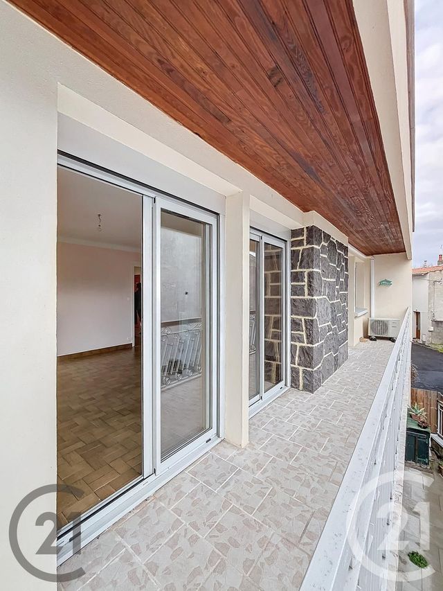 Appartement F4 à vendre - 4 pièces - 105.0 m2 - CHATEL GUYON - 63 - AUVERGNE - Century 21 Agence Girard