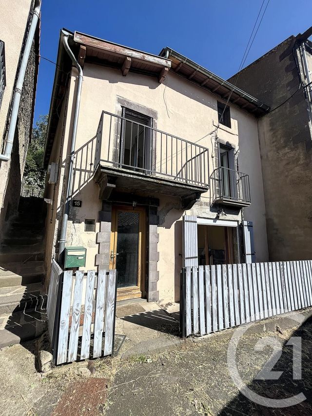 maison - VOLVIC - 63