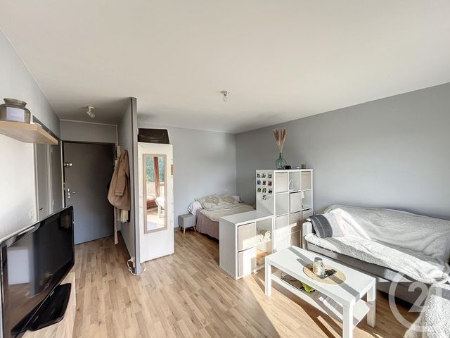 Appartement F1 à vendre - 1 pièce - 30.49 m2 - RIOM - 63 - AUVERGNE - Century 21 Agence Girard