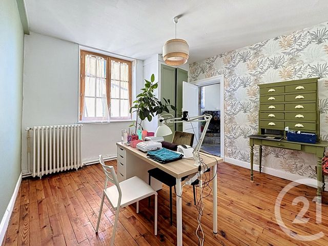 maison à vendre - 5 pièces - 178.0 m2 - RIOM - 63 - AUVERGNE - Century 21 Agence Girard