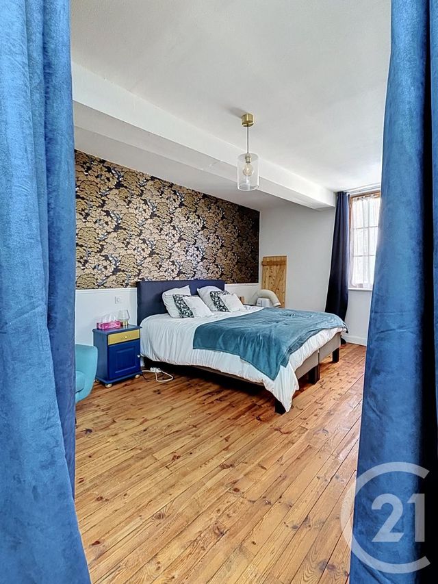 maison à vendre - 5 pièces - 178.0 m2 - RIOM - 63 - AUVERGNE - Century 21 Agence Girard