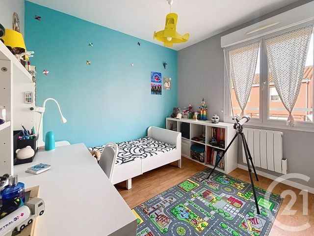 maison à vendre - 4 pièces - 76.17 m2 - GERZAT - 63 - AUVERGNE - Century 21 Agence Girard