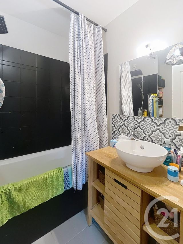 maison à vendre - 4 pièces - 76.17 m2 - GERZAT - 63 - AUVERGNE - Century 21 Agence Girard