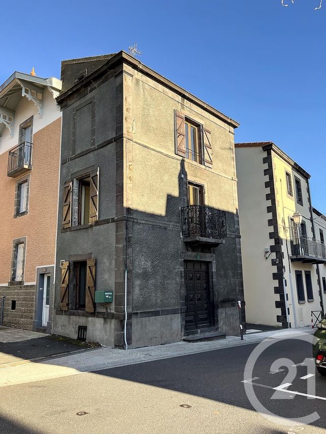maison - VOLVIC - 63