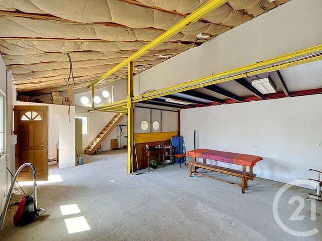 maison à vendre - 5 pièces - 112.0 m2 - PESSAT VILLENEUVE - 63 - AUVERGNE - Century 21 Agence Girard