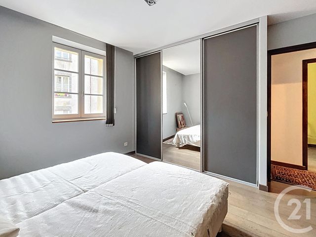 maison à vendre - 6 pièces - 235.0 m2 - RIOM - 63 - AUVERGNE - Century 21 Agence Girard