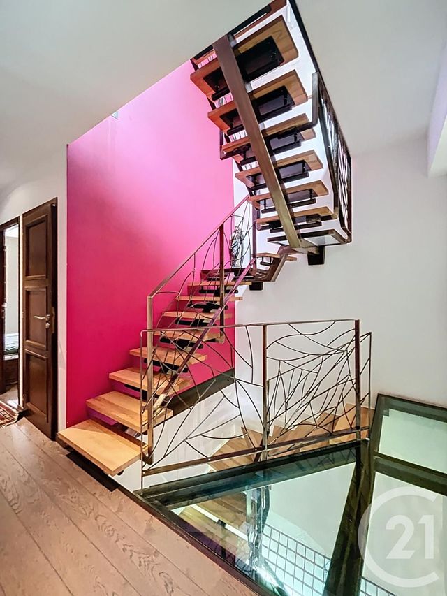 maison à vendre - 6 pièces - 235.0 m2 - RIOM - 63 - AUVERGNE - Century 21 Agence Girard