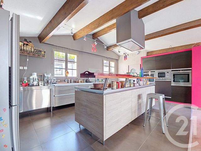 maison à vendre - 6 pièces - 235.0 m2 - RIOM - 63 - AUVERGNE - Century 21 Agence Girard