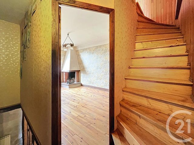 maison à vendre - 8 pièces - 210.0 m2 - VARENNES SUR MORGE - 63 - AUVERGNE - Century 21 Agence Girard