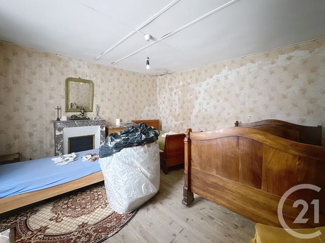 Afficher la photo en grand maison à vendre - 11 pièces - 150.01 m2 - ST BONNET PRES RIOM - 63 - AUVERGNE - Century 21 Agence Girard