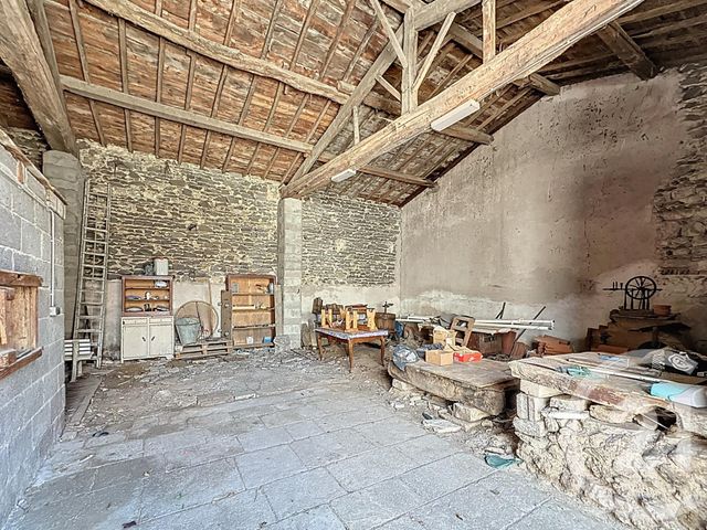 Afficher la photo en grand maison à vendre - 11 pièces - 150.01 m2 - ST BONNET PRES RIOM - 63 - AUVERGNE - Century 21 Agence Girard