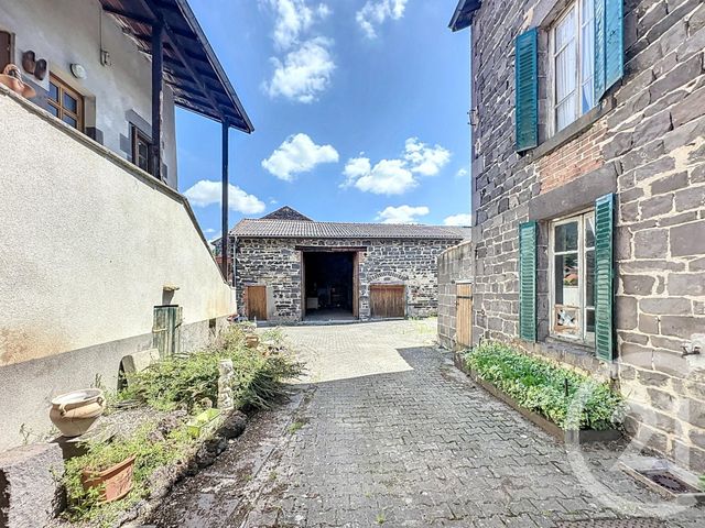Afficher la photo en grand maison à vendre - 11 pièces - 150.01 m2 - ST BONNET PRES RIOM - 63 - AUVERGNE - Century 21 Agence Girard