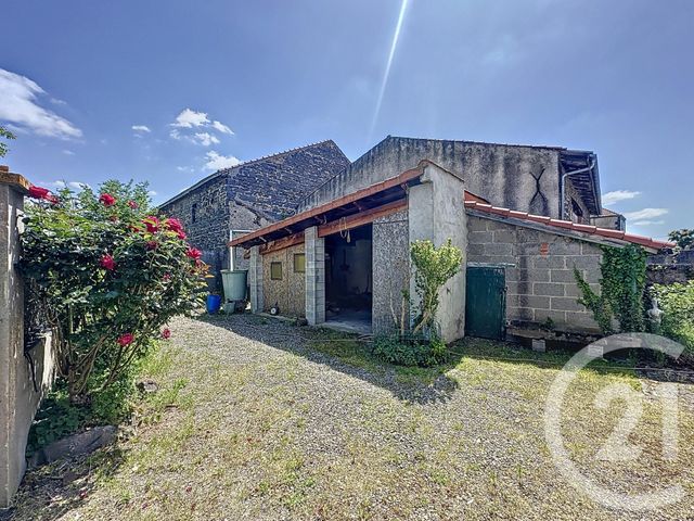 Afficher la photo en grand maison à vendre - 11 pièces - 150.01 m2 - ST BONNET PRES RIOM - 63 - AUVERGNE - Century 21 Agence Girard