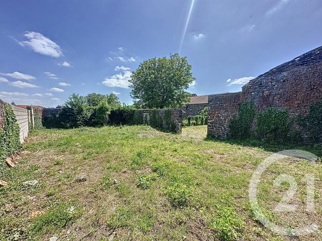 Afficher la photo en grand maison à vendre - 11 pièces - 150.01 m2 - ST BONNET PRES RIOM - 63 - AUVERGNE - Century 21 Agence Girard