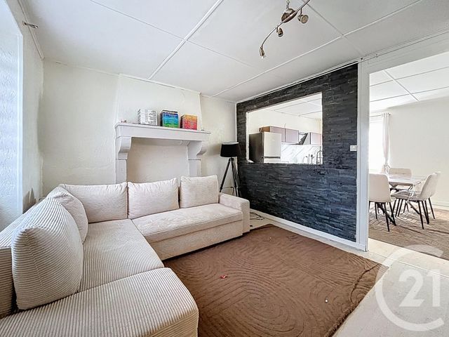 maison à vendre - 2 pièces - 46.84 m2 - LOUBEYRAT - 63 - AUVERGNE - Century 21 Agence Girard