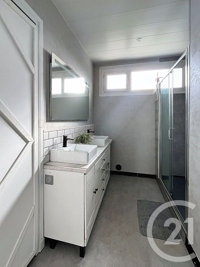 maison à vendre - 6 pièces - 120.0 m2 - RIOM - 63 - AUVERGNE - Century 21 Agence Girard