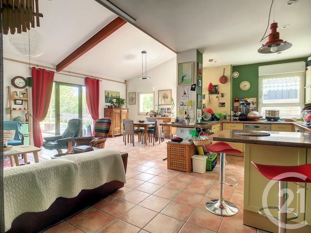 maison à vendre - 10 pièces - 250.0 m2 - MENETROL - 63 - AUVERGNE - Century 21 Agence Girard