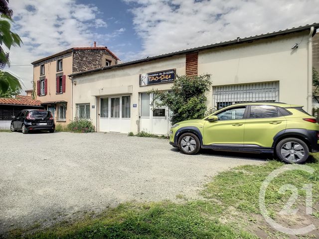 maison à vendre - 10 pièces - 250.0 m2 - MENETROL - 63 - AUVERGNE - Century 21 Agence Girard