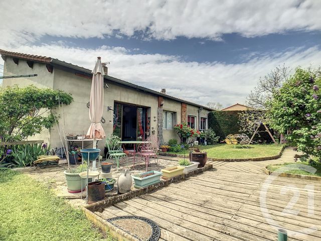 maison à vendre - 10 pièces - 250.0 m2 - MENETROL - 63 - AUVERGNE - Century 21 Agence Girard