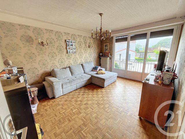 maison à vendre - 4 pièces - 68.4 m2 - RIOM - 63 - AUVERGNE - Century 21 Agence Girard