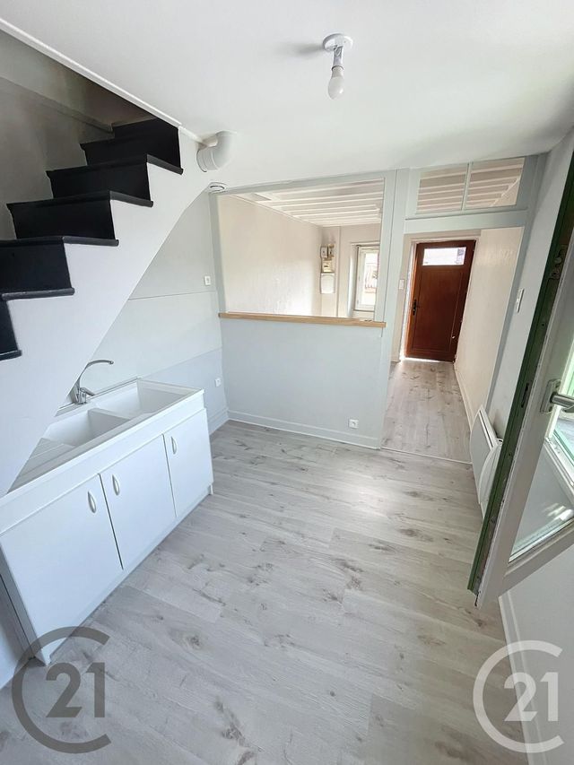 maison à vendre - 2 pièces - 28.31 m2 - SAYAT - 63 - AUVERGNE - Century 21 Agence Girard