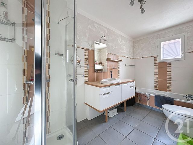 maison à vendre - 6 pièces - 145.0 m2 - CELLULE - 63 - AUVERGNE - Century 21 Agence Girard