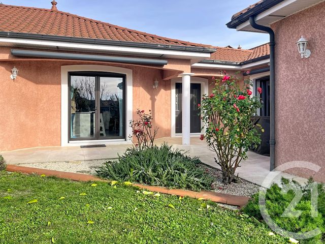 maison à vendre - 6 pièces - 145.0 m2 - CELLULE - 63 - AUVERGNE - Century 21 Agence Girard