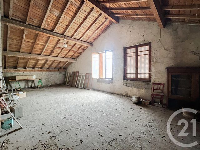 maison à vendre - 8 pièces - 138.0 m2 - DAVAYAT - 63 - AUVERGNE - Century 21 Agence Girard