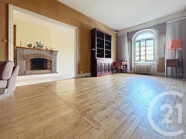 maison à vendre - 8 pièces - 245.0 m2 - RIOM - 63 - AUVERGNE - Century 21 Agence Girard