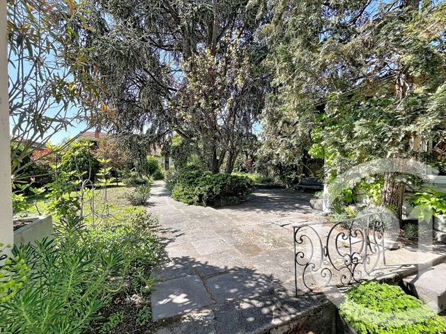 maison à vendre - 8 pièces - 245.0 m2 - RIOM - 63 - AUVERGNE - Century 21 Agence Girard