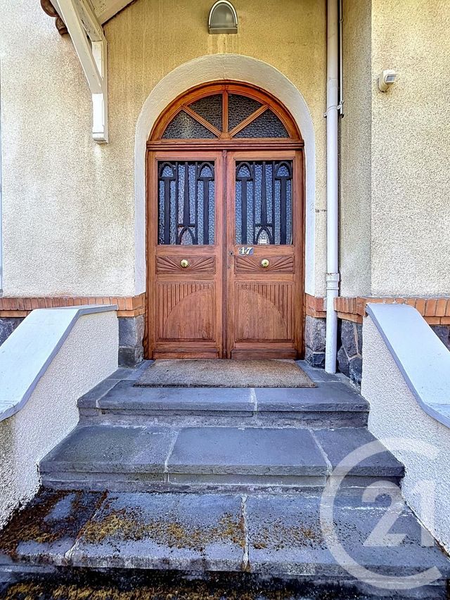 maison à vendre - 8 pièces - 245.0 m2 - RIOM - 63 - AUVERGNE - Century 21 Agence Girard
