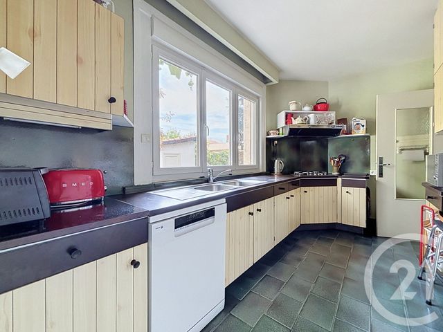 maison à vendre - 8 pièces - 245.0 m2 - RIOM - 63 - AUVERGNE - Century 21 Agence Girard