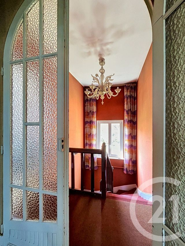 maison à vendre - 8 pièces - 245.0 m2 - RIOM - 63 - AUVERGNE - Century 21 Agence Girard