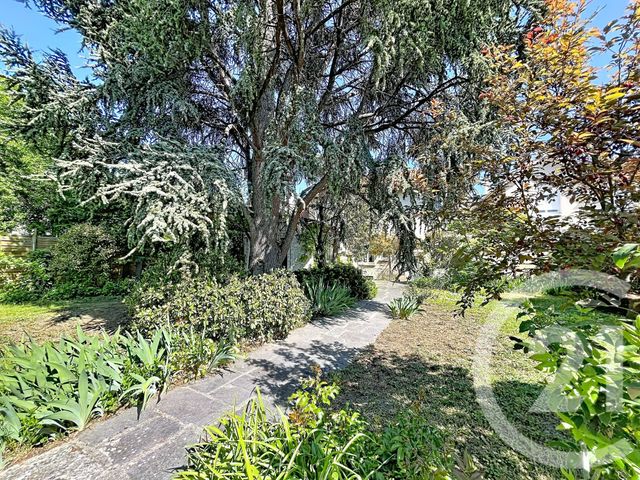 maison à vendre - 8 pièces - 245.0 m2 - RIOM - 63 - AUVERGNE - Century 21 Agence Girard