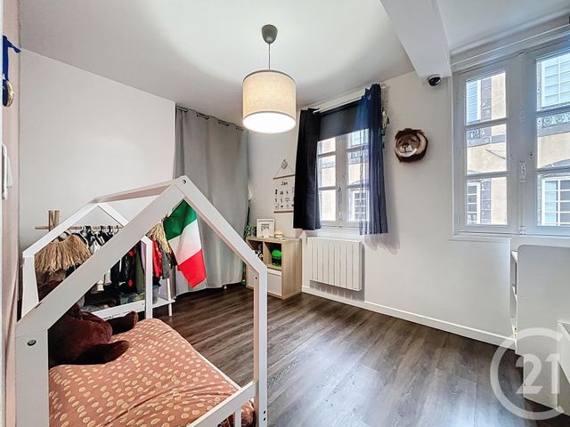 Appartement F3 à vendre - 4 pièces - 85.39 m2 - RIOM - 63 - AUVERGNE - Century 21 Agence Girard