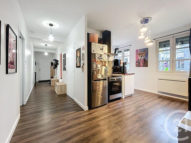 Appartement F3 à vendre - 4 pièces - 85.39 m2 - RIOM - 63 - AUVERGNE - Century 21 Agence Girard