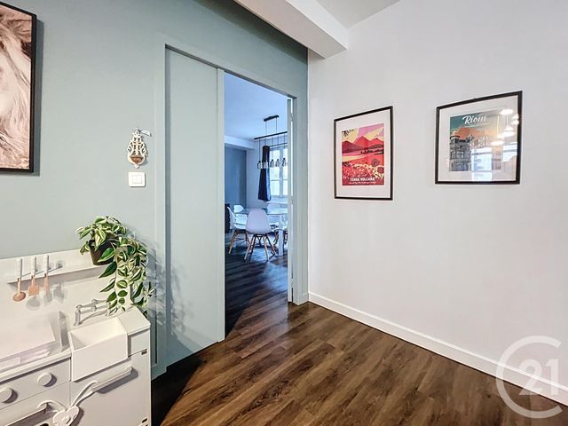 Appartement F3 à vendre - 4 pièces - 85.39 m2 - RIOM - 63 - AUVERGNE - Century 21 Agence Girard