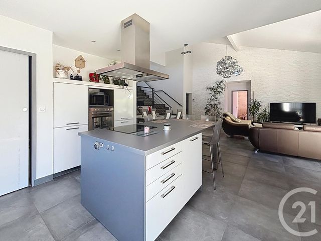 maison à vendre - 5 pièces - 150.0 m2 - RIOM - 63 - AUVERGNE - Century 21 Agence Girard