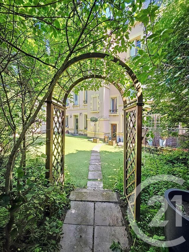 maison à vendre - 22 pièces - 609.54 m2 - CHATEL GUYON - 63 - AUVERGNE - Century 21 Agence Girard