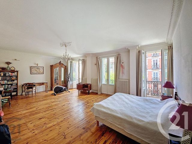 maison à vendre - 22 pièces - 609.54 m2 - CHATEL GUYON - 63 - AUVERGNE - Century 21 Agence Girard