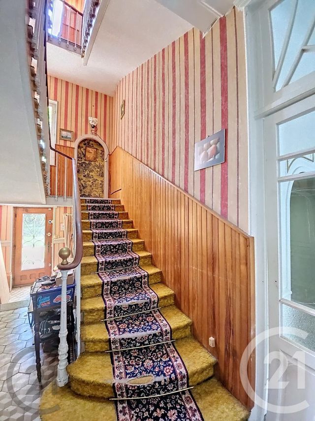 maison à vendre - 22 pièces - 609.54 m2 - CHATEL GUYON - 63 - AUVERGNE - Century 21 Agence Girard