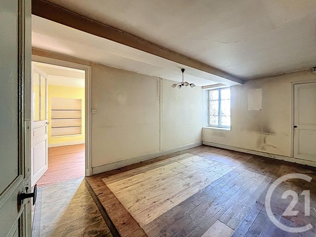 Afficher la photo en grand maison à vendre - 5 pièces - 131.1 m2 - CHATEL GUYON - 63 - AUVERGNE - Century 21 Agence Girard