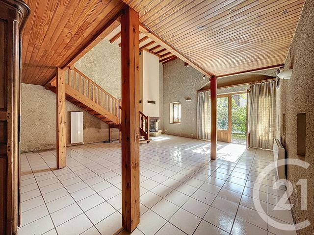 Afficher la photo en grand maison à vendre - 5 pièces - 131.1 m2 - CHATEL GUYON - 63 - AUVERGNE - Century 21 Agence Girard