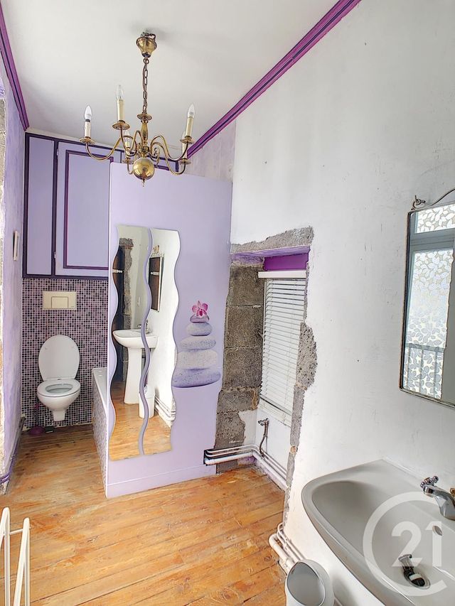 Appartement F3 à vendre - 3 pièces - 83.8 m2 - RIOM - 63 - AUVERGNE - Century 21 Agence Girard