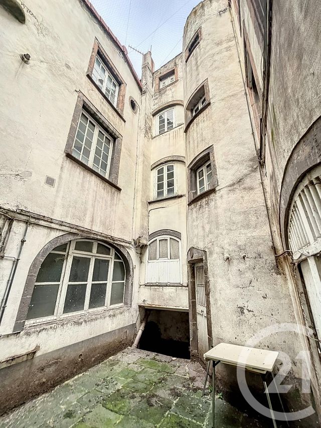 maison à vendre - 13 pièces - 291.0 m2 - RIOM - 63 - AUVERGNE - Century 21 Agence Girard