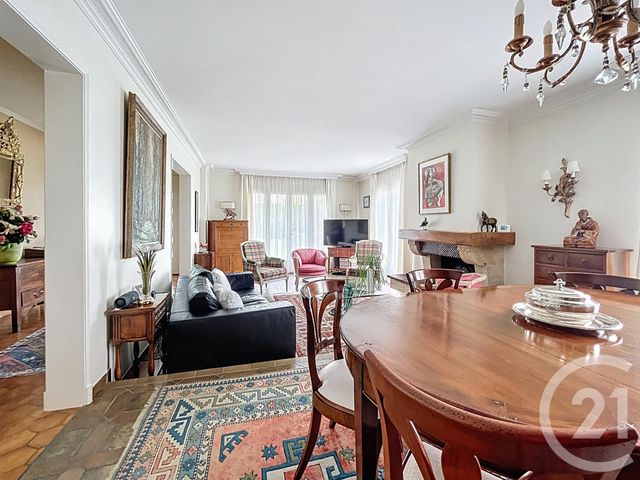 maison à vendre - 6 pièces - 170.0 m2 - MOZAC - 63 - AUVERGNE - Century 21 Agence Girard